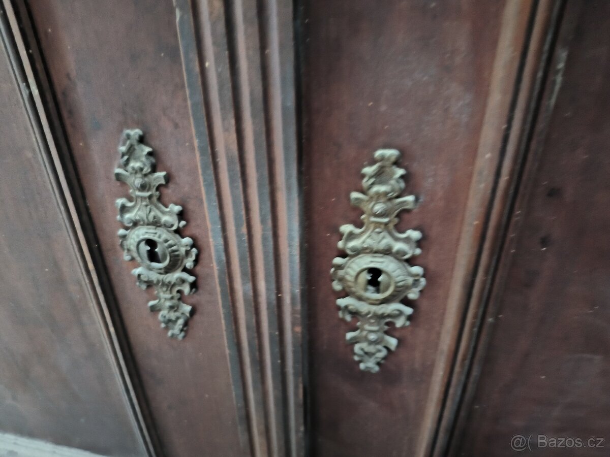 Starožitná skříň historická almara 2 kusy - 2