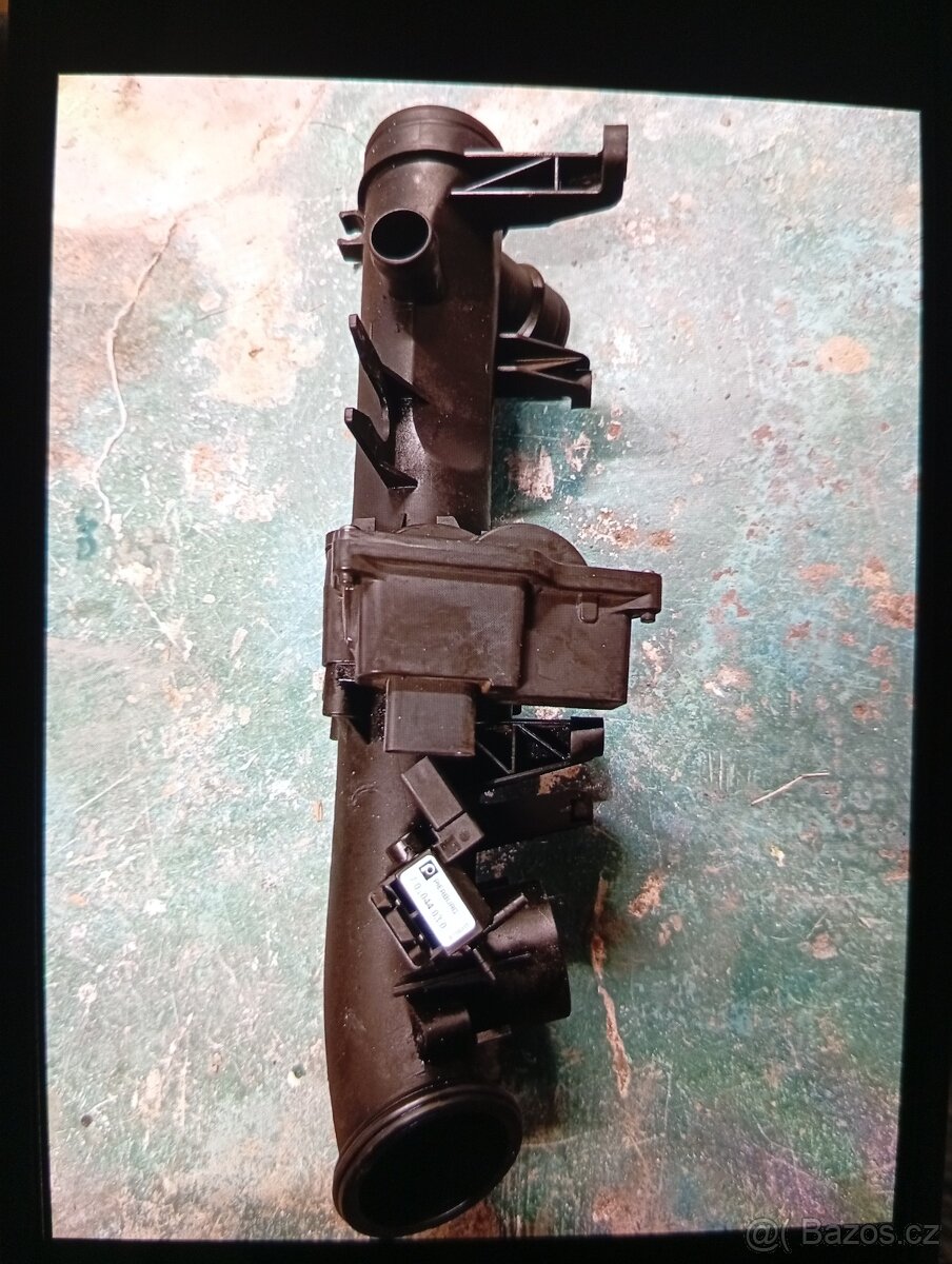 Prodám Škrticí Klapka 03C128063A Golf 5,1.4 tsi - 2