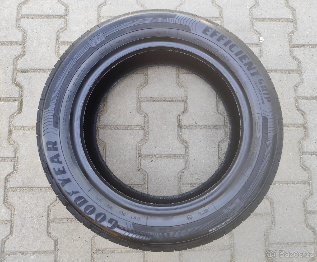 Nové letní pneumatiky Goodyear 215/55/17 - 2