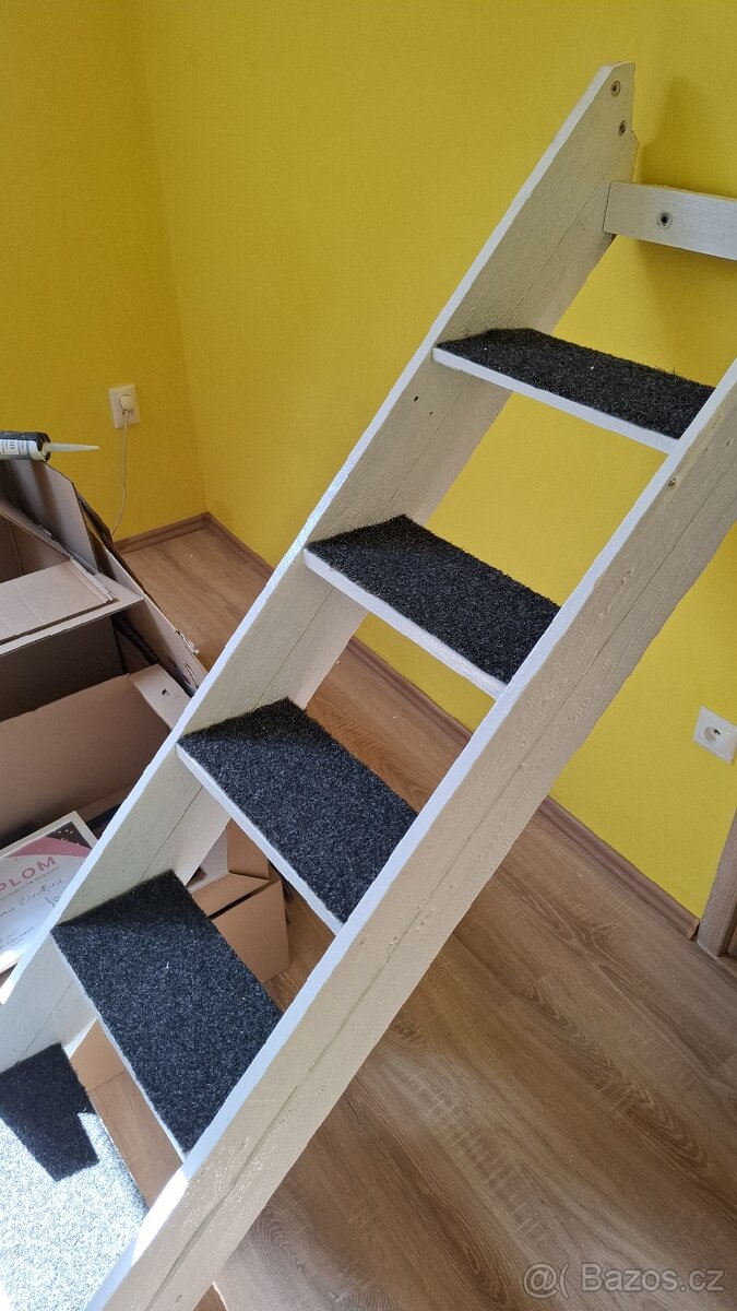 Schody k posteli maringotce k čemukoliv - 2