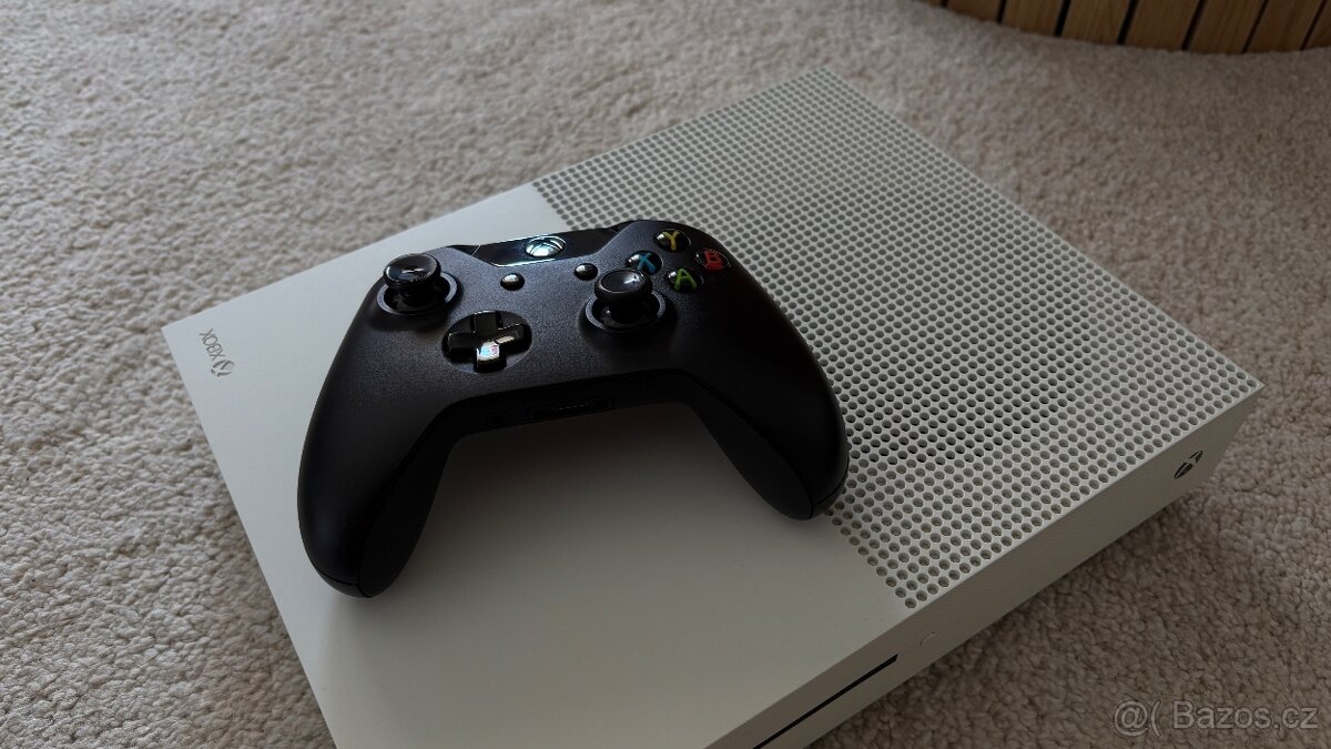 Herní konzole Xbox One S 500GB - 2