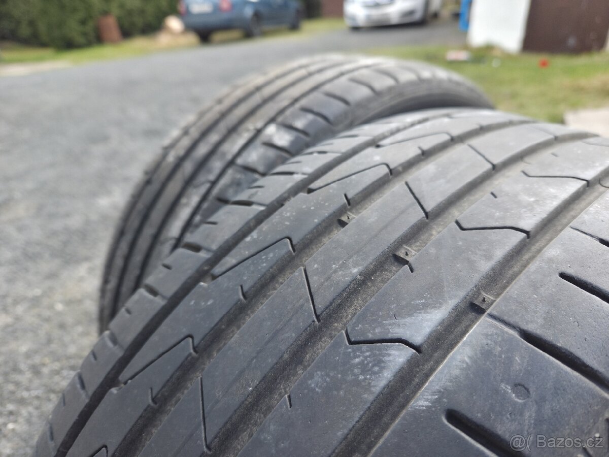 Pneu 205/55/16 - 2