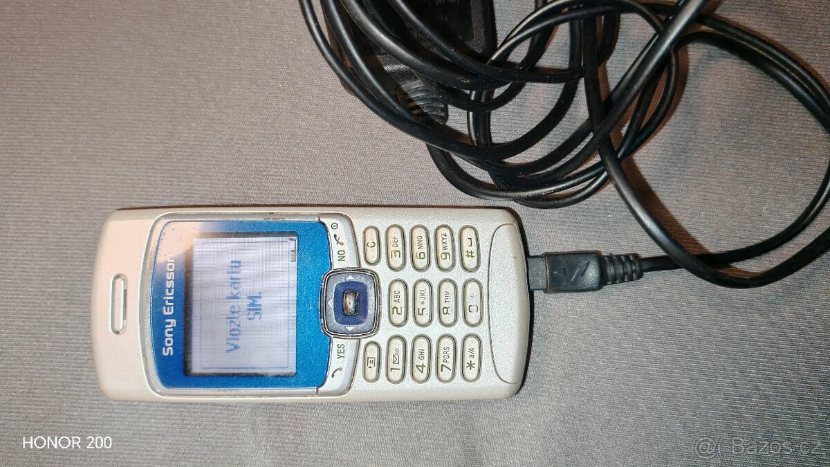 Retro telefon - 2