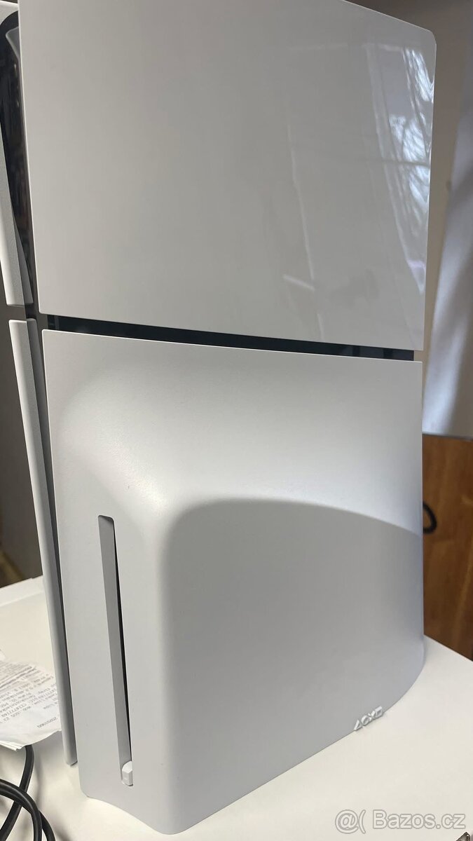 PlayStation 5 s mechanikou - 2