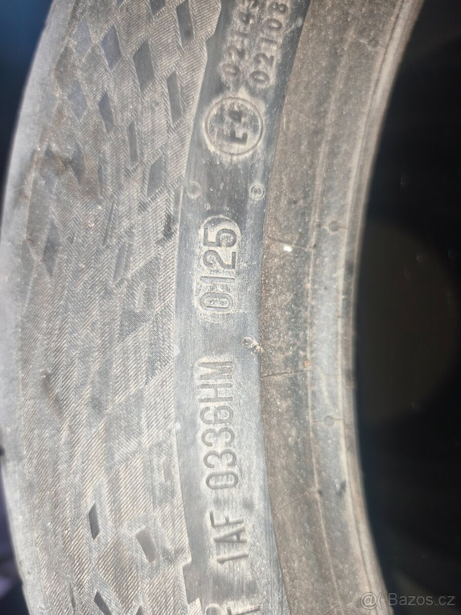 letní pneu 255/45 R19 - 2