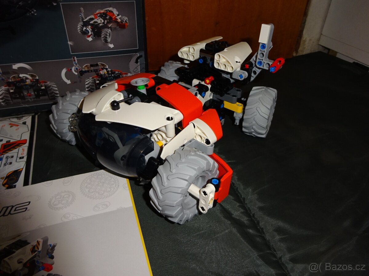 LEGO Technic 42178 Vesmírná nabíječka LT78 - 2