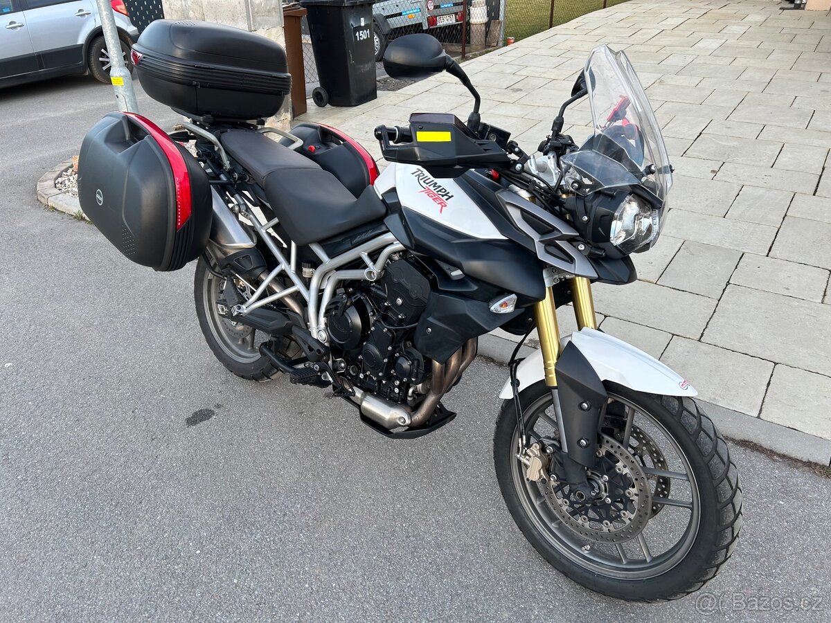 Triumph tiger 800