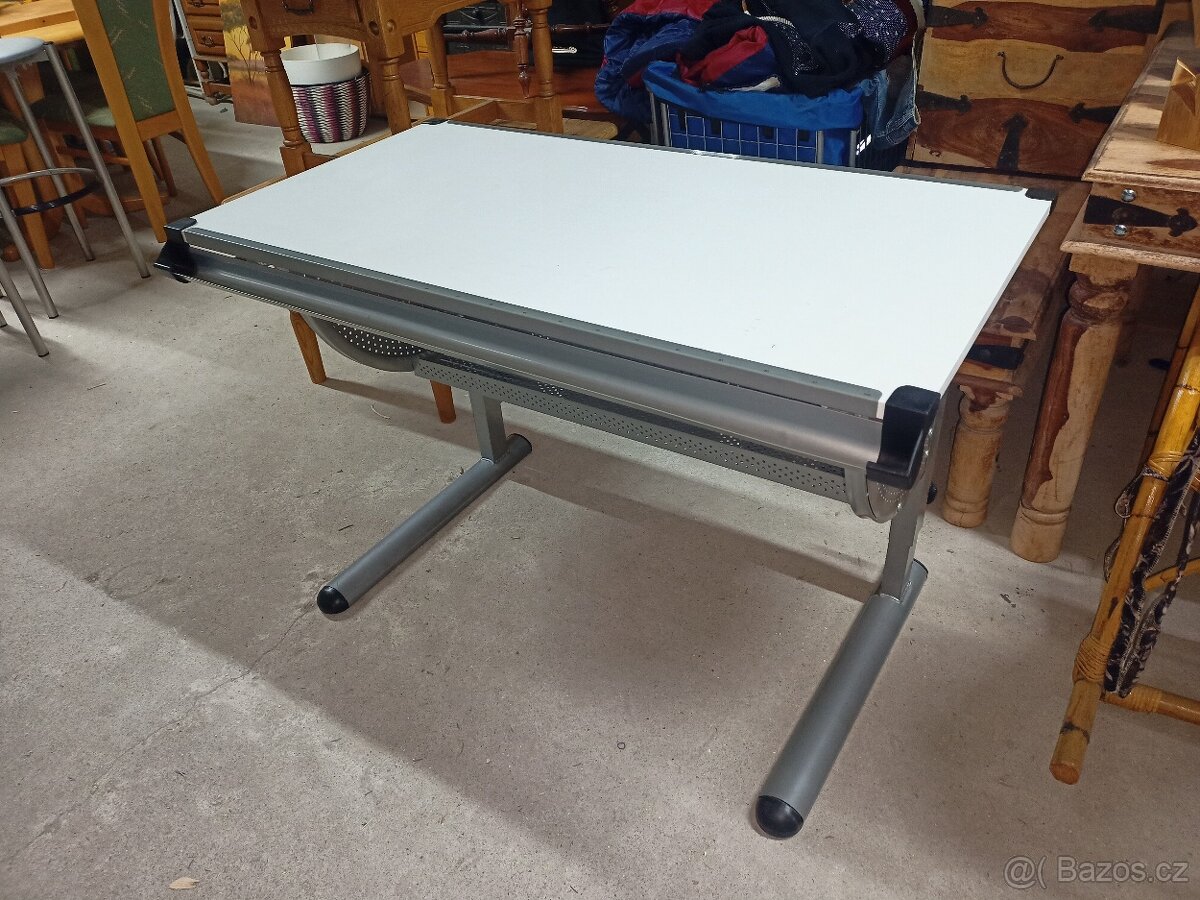 Prodám hezký psací polohovací stůl - 2