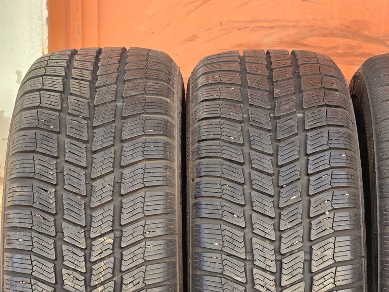 Zimní Barum Polaris 205/55/16 - 2