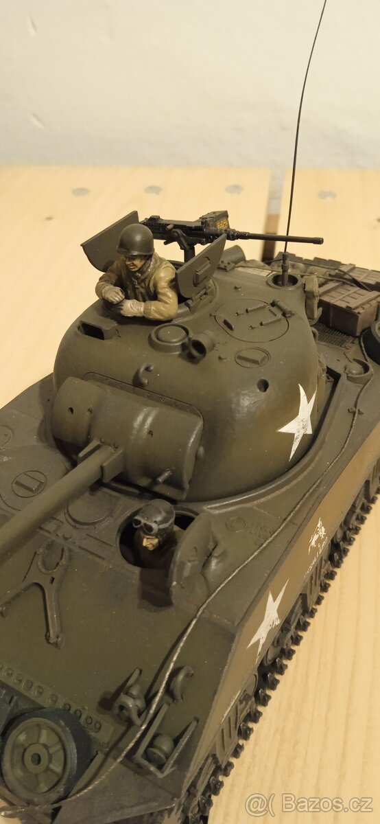 Model tanku Sherman M4A3 Tamiya 1/35 - 2