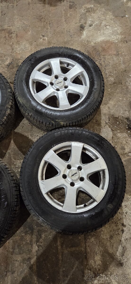 Alu kola r16, 5,114,3 zimní pneu 215/65C - 2