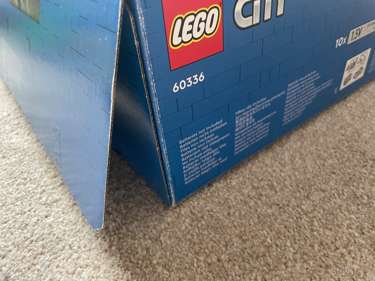 Lego 60336 Nákladní vlak - 2