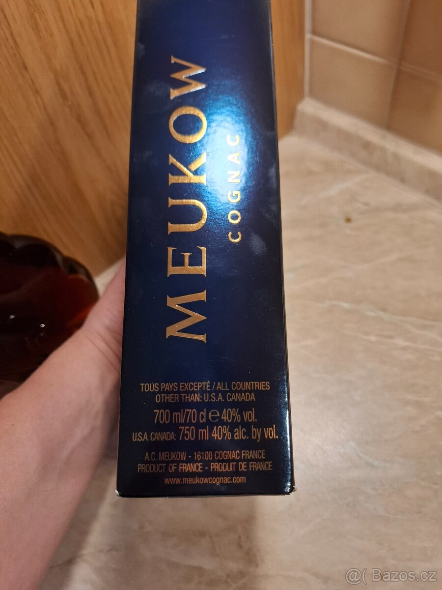 Meukow v.s.o.p superior cognac 700 ml - 2