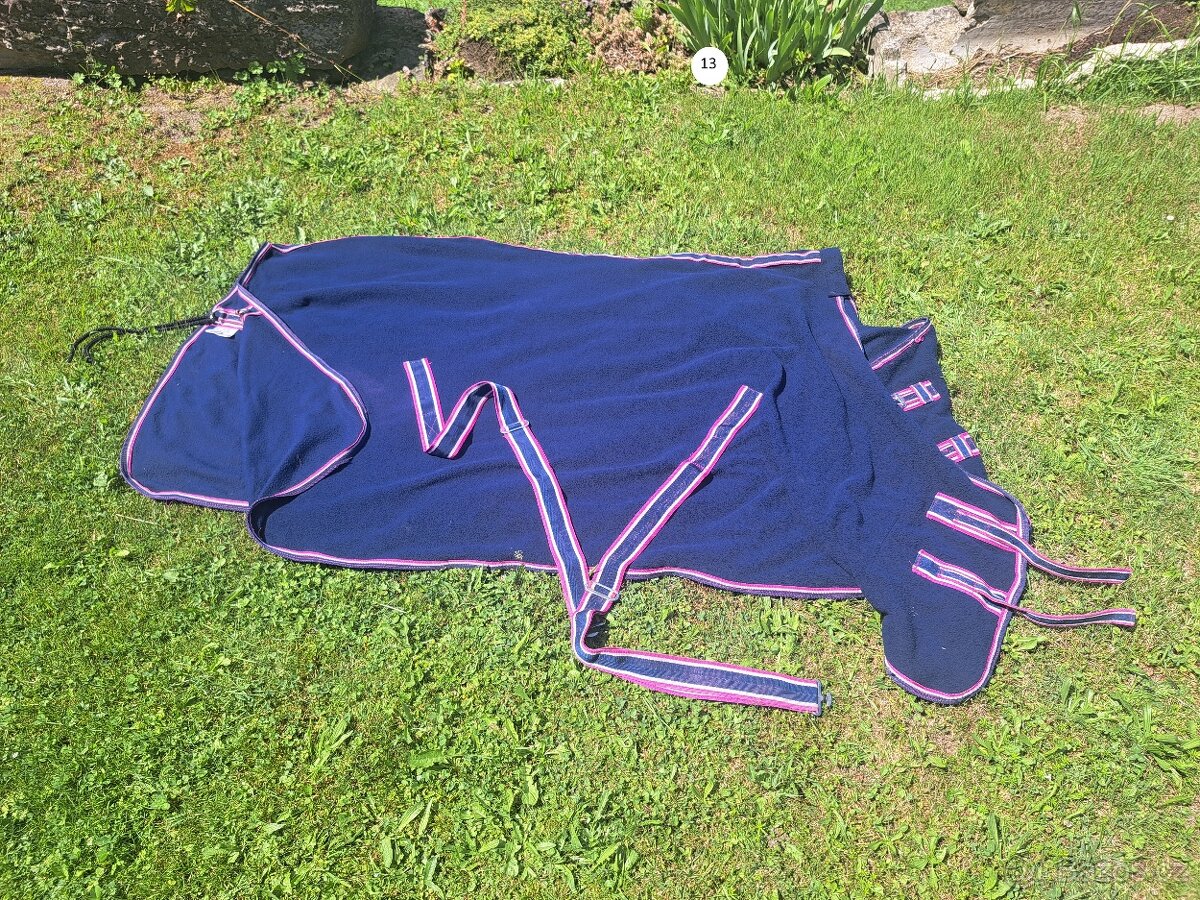 Rozprodej vybavení na koně / jezdce - část druhá - 2