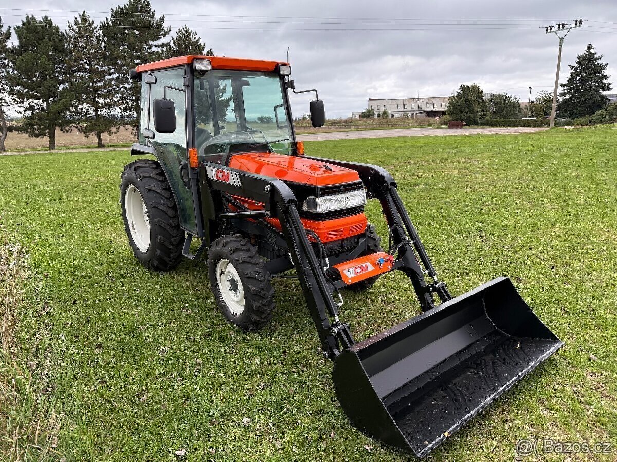 Malotraktor kubota GL467 S čelním nakladačem 800kg - 2