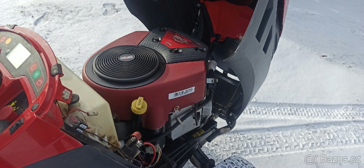 Zahradní traktor - 2