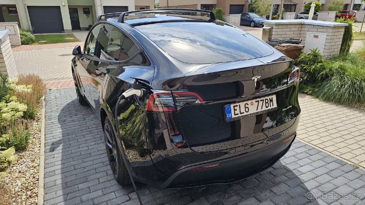 Originál střešní nosič pro Tesla Model Y - 2