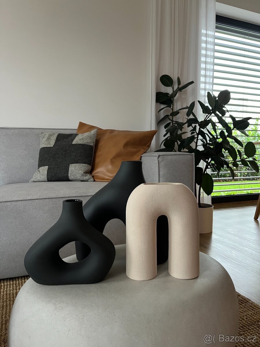 Černé vázy 2ks H&M - 2