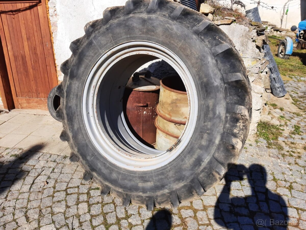 Dvojmontáže Case Maxxum 4ks pneu - 2