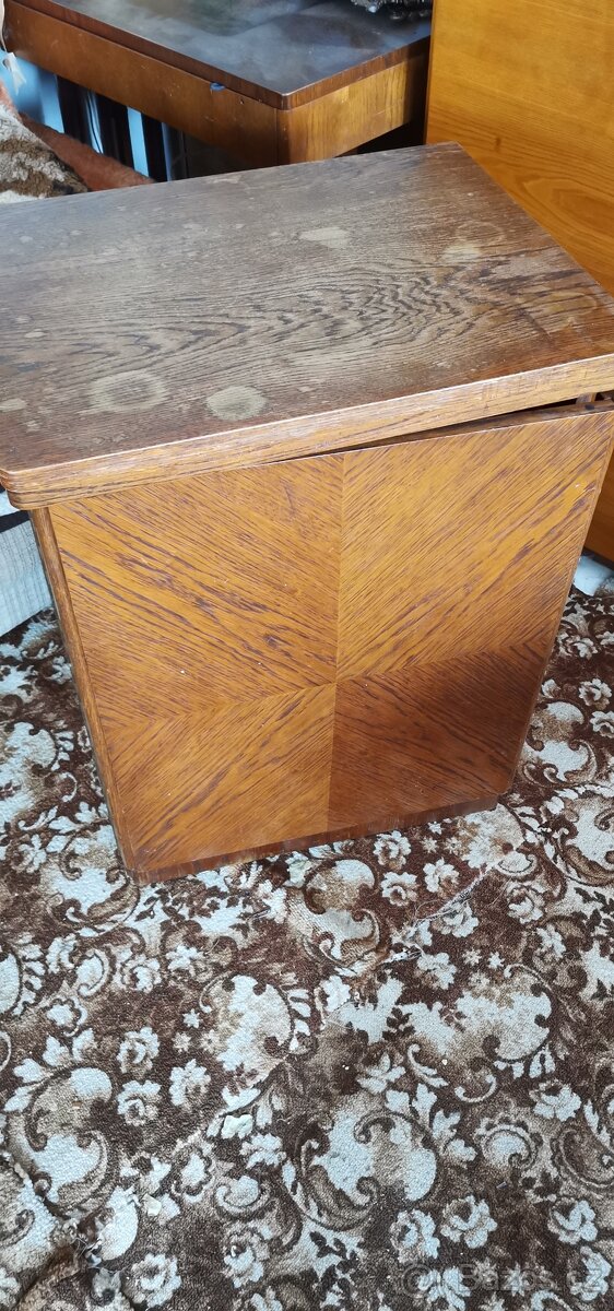 Prodám šicí stroj Lada 236 - 2