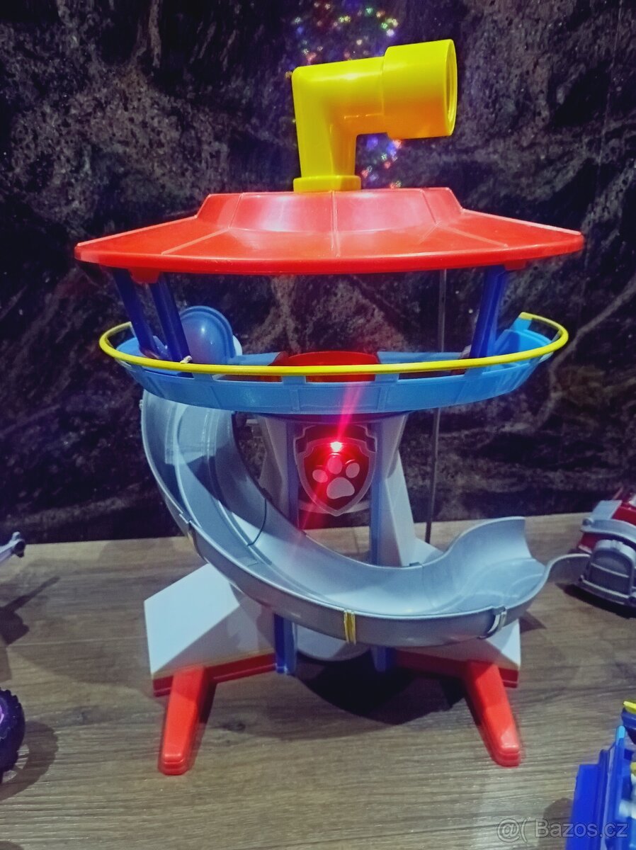 Tlaková patrola stanice a auta - 2