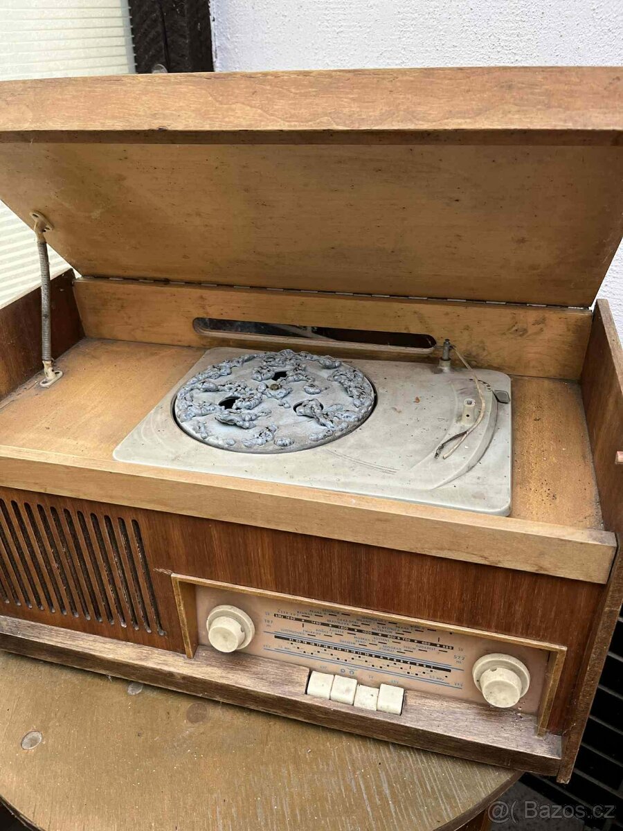 Gramoradio Tesla Sonata 1016A - 2