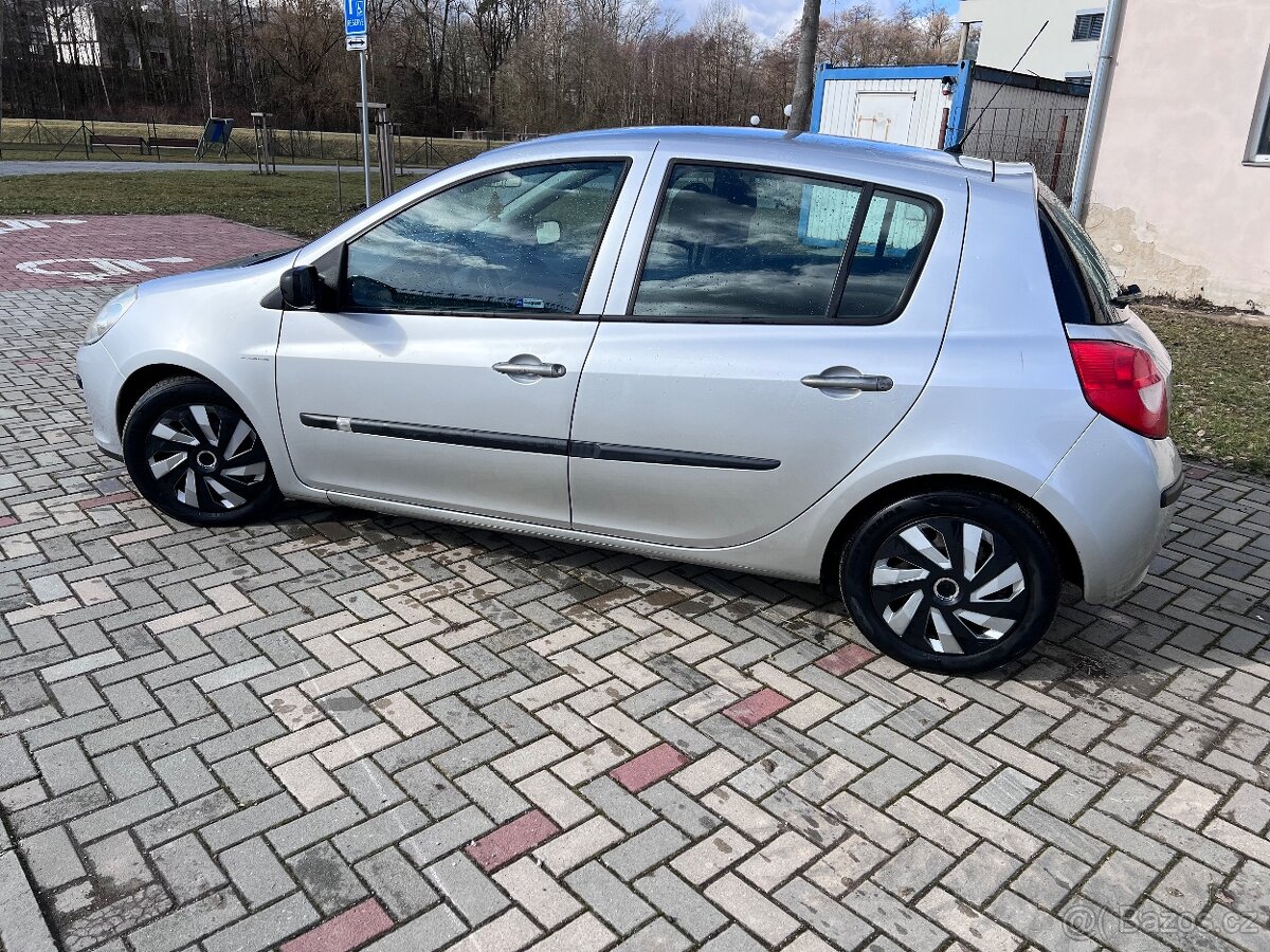 Renault clio lll - 2