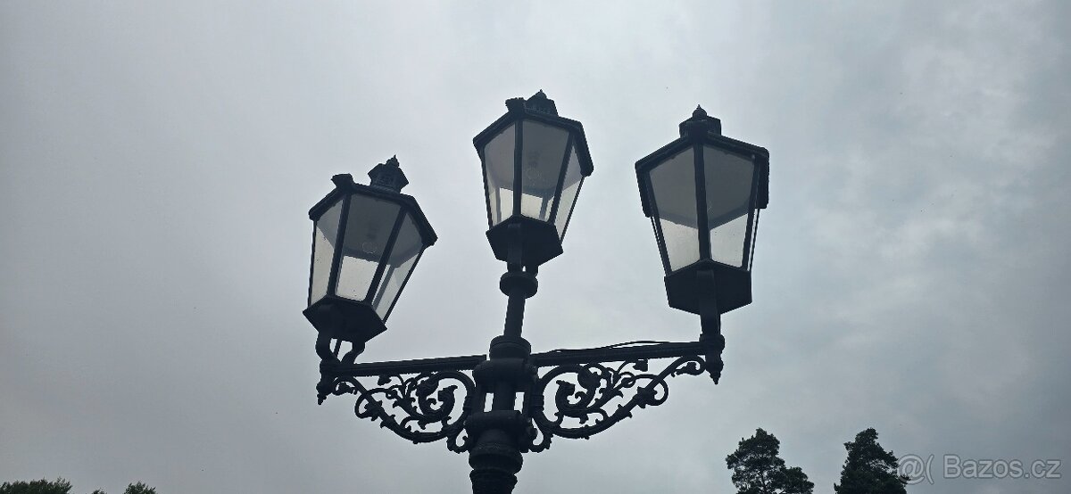 Litinové pouliční lampy - 2