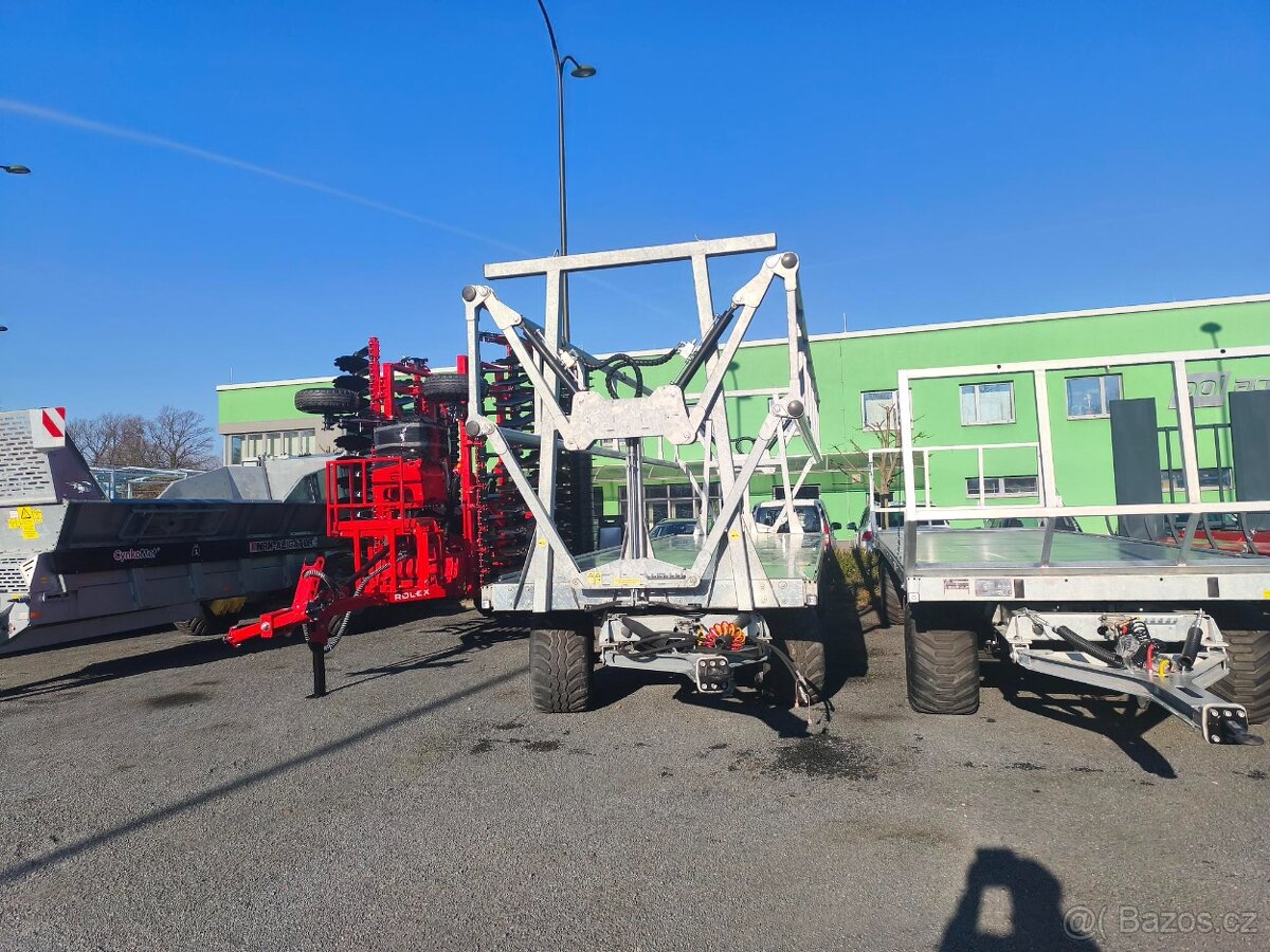 Přepravník balíků s hydr. klanicemi - 2