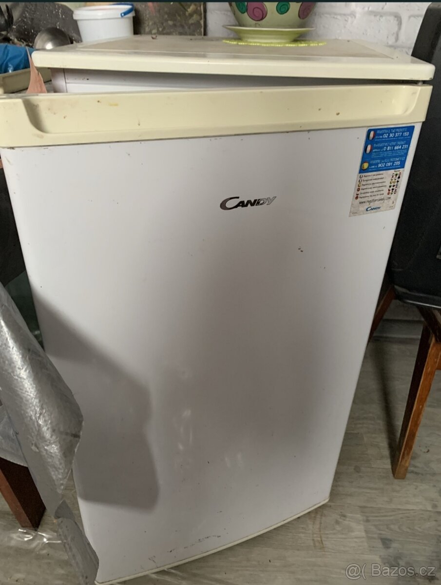 Prodám funkční ledničku. - 2