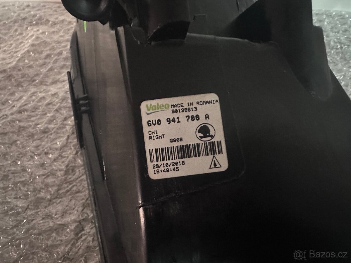 Prava mlhovka Fabia III facelift 6V0941700A - 2