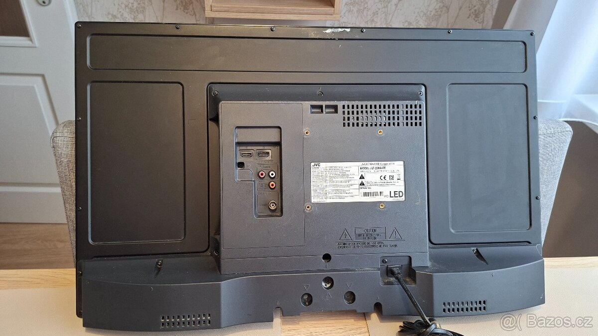 Televizor JVC - 2
