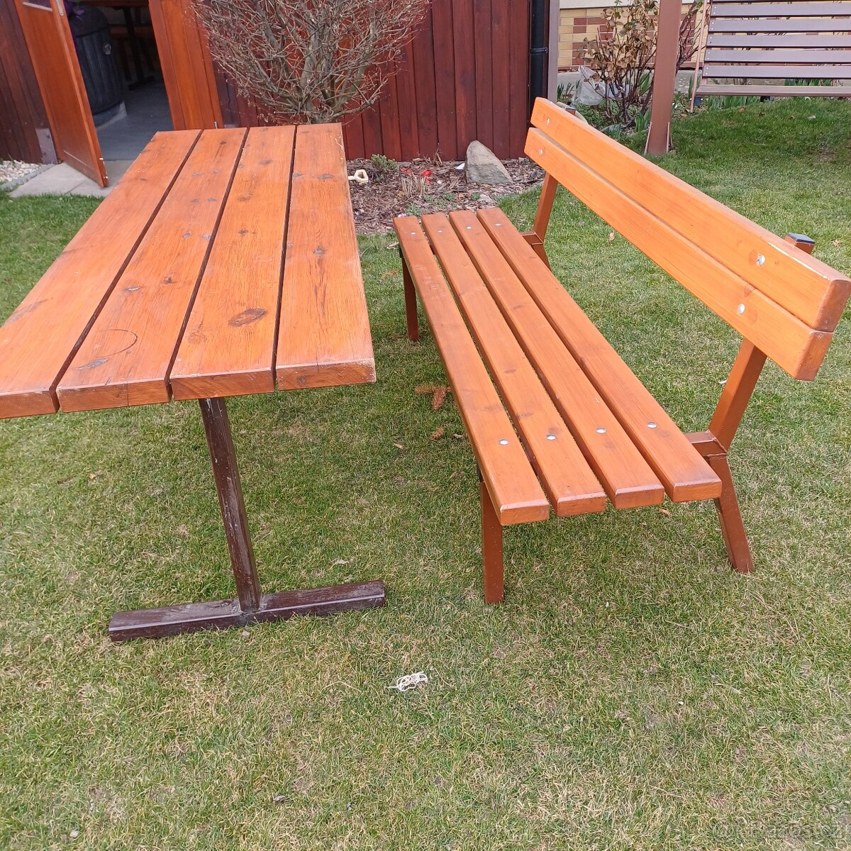 zahradní lavice se stolem - 2