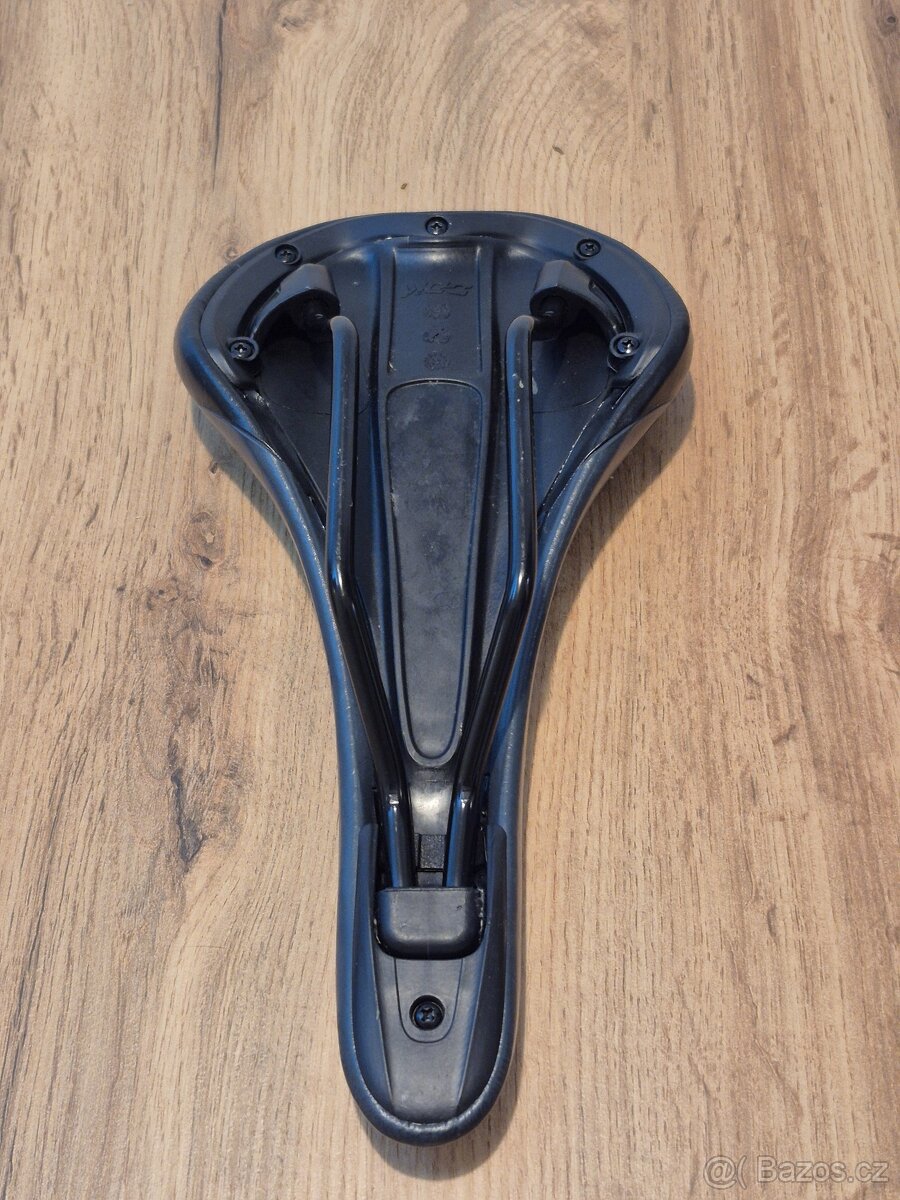 Cyklistické sedlo Merida - 2