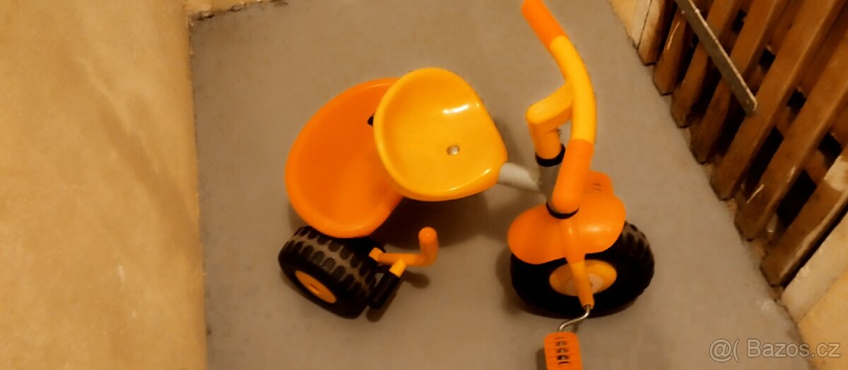 Dětské odrážedlo a šlapací tříkolka - 2