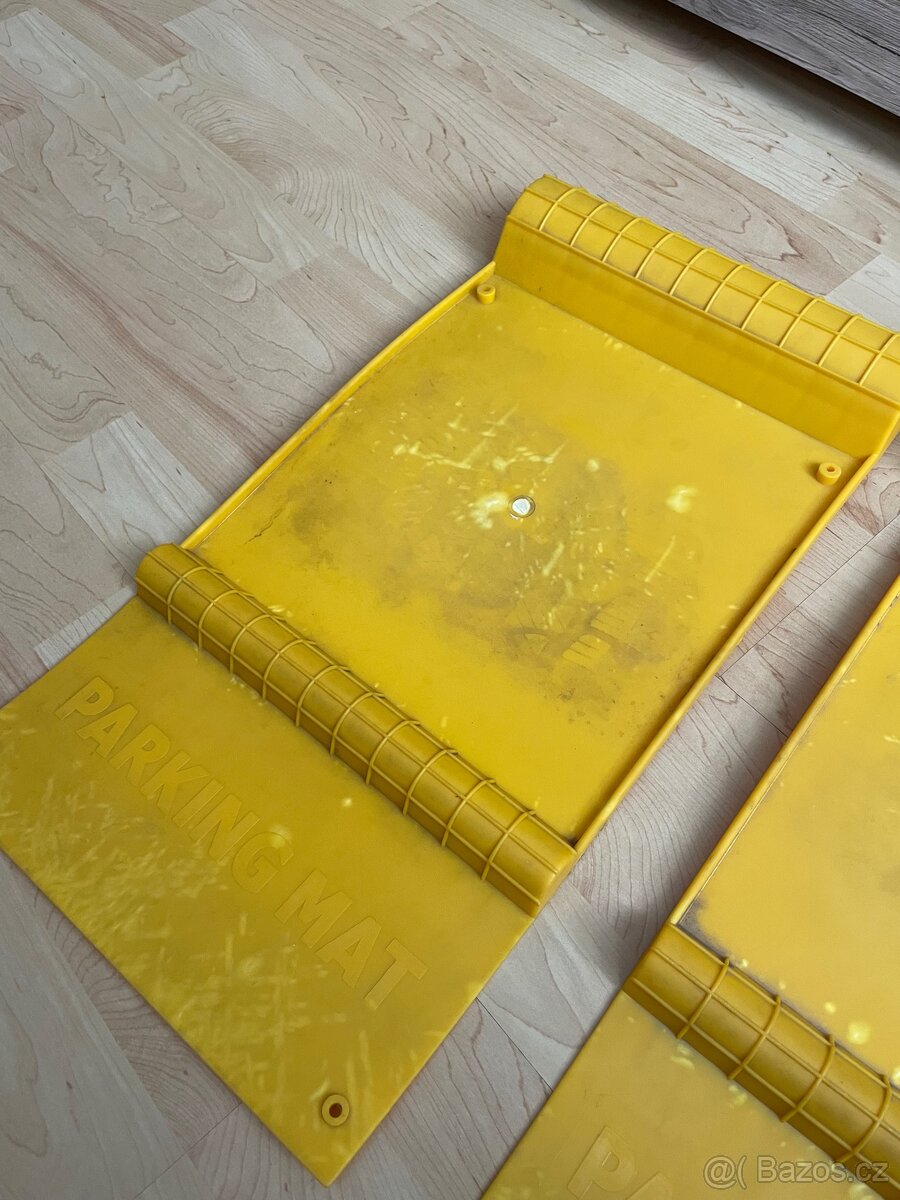 Plastové parkovací dorazy 2 ks - 2