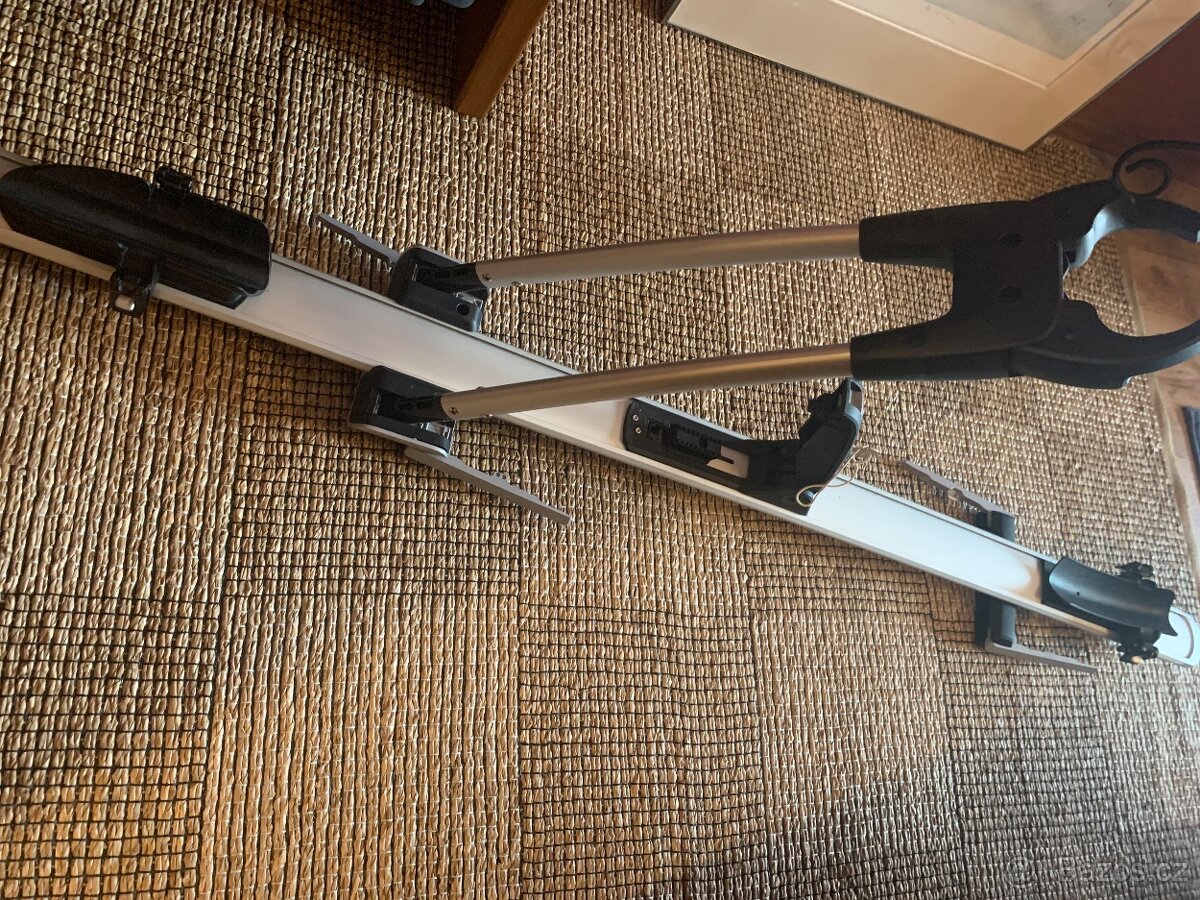 Nosič kol Yakima Whispbar/ Thule - 2