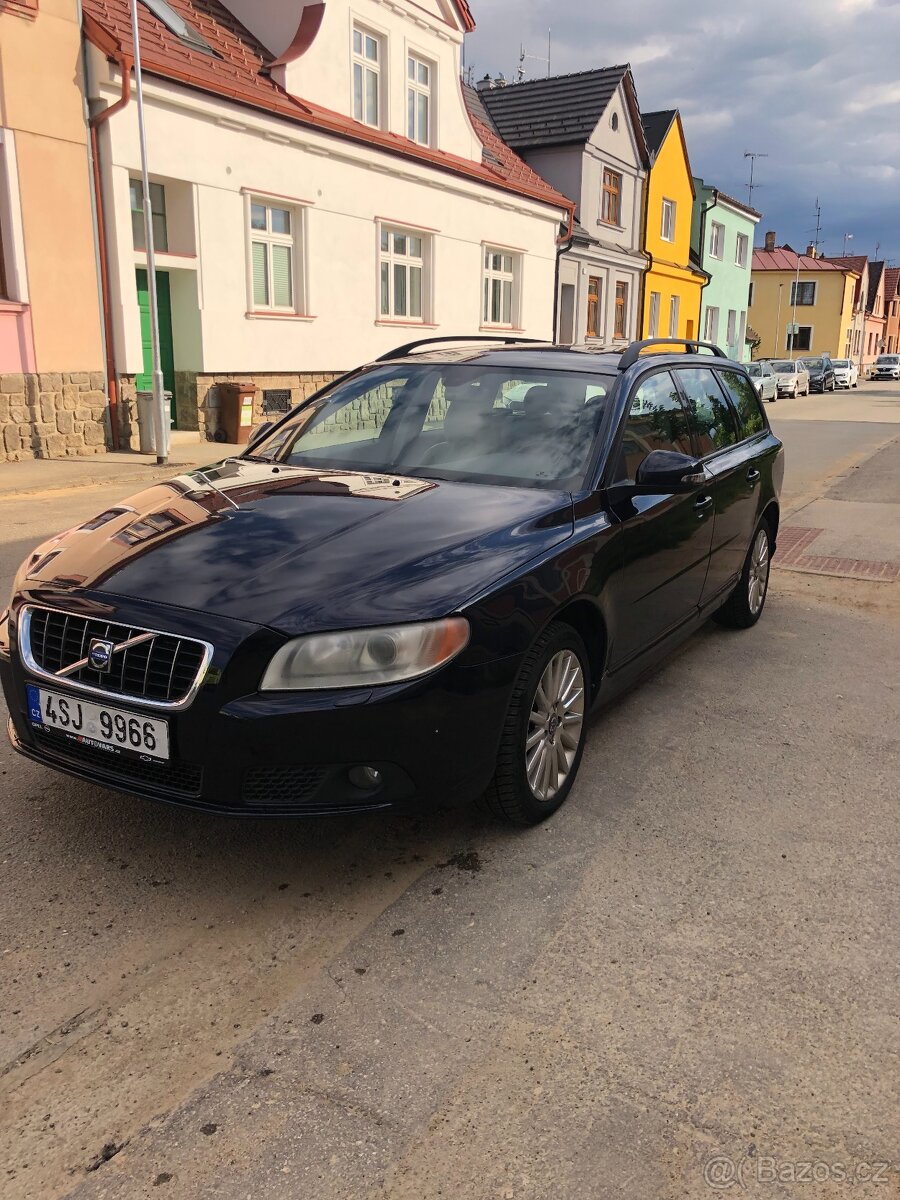 Prodám Volvo V70 2,4 D5 120kw - 2