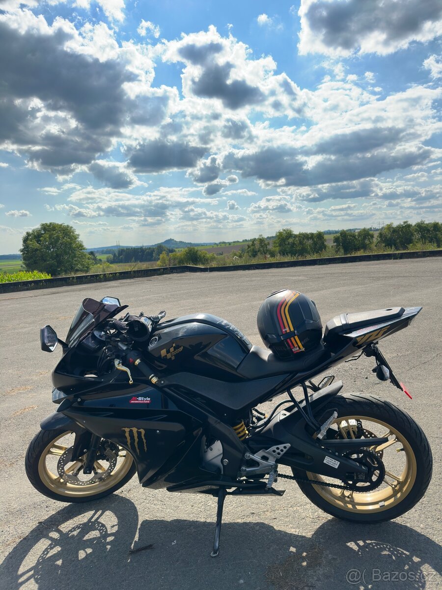 Yamaha YZF-R125 - 2