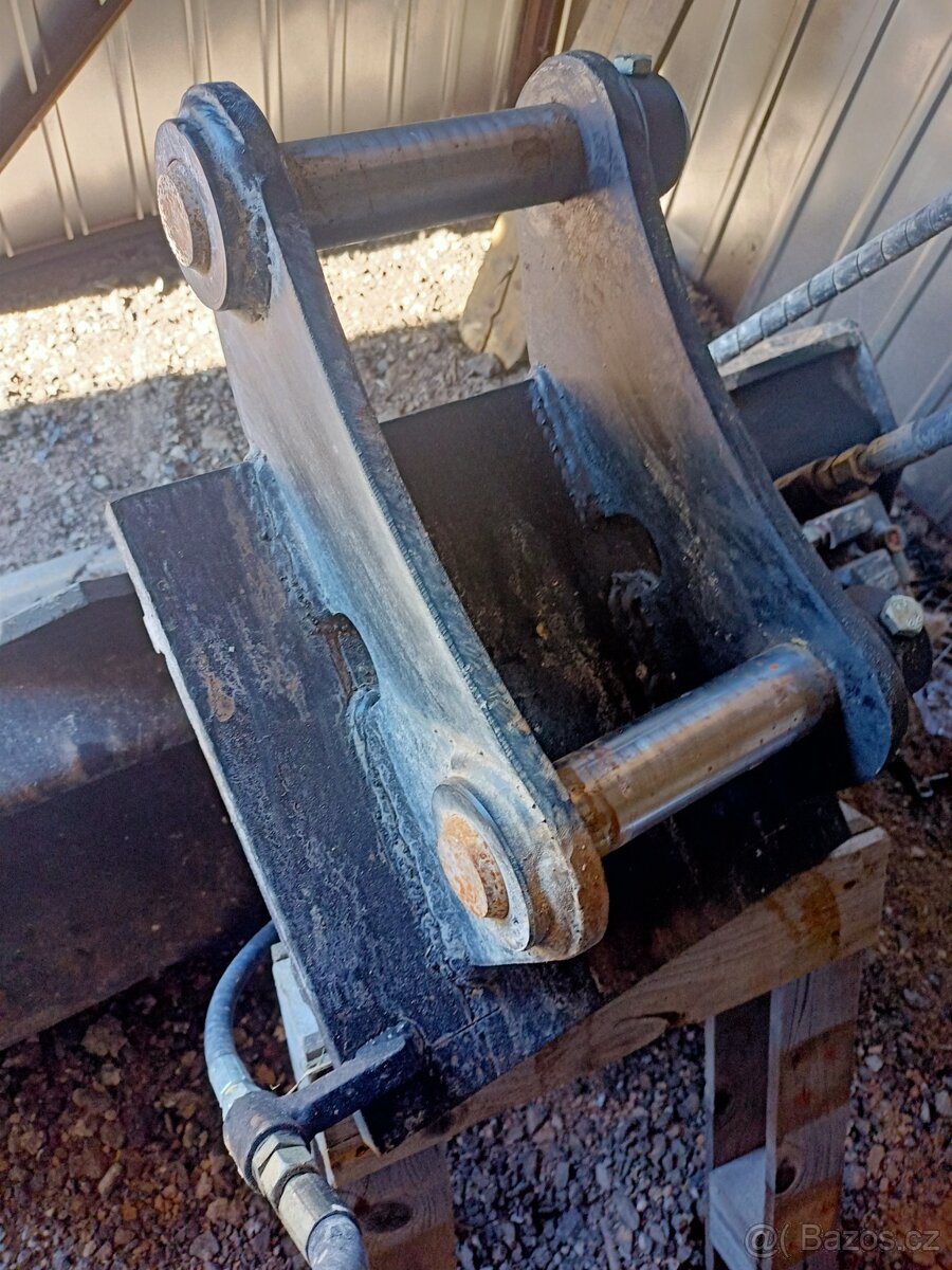Hydraulická svahová lžíce - 2