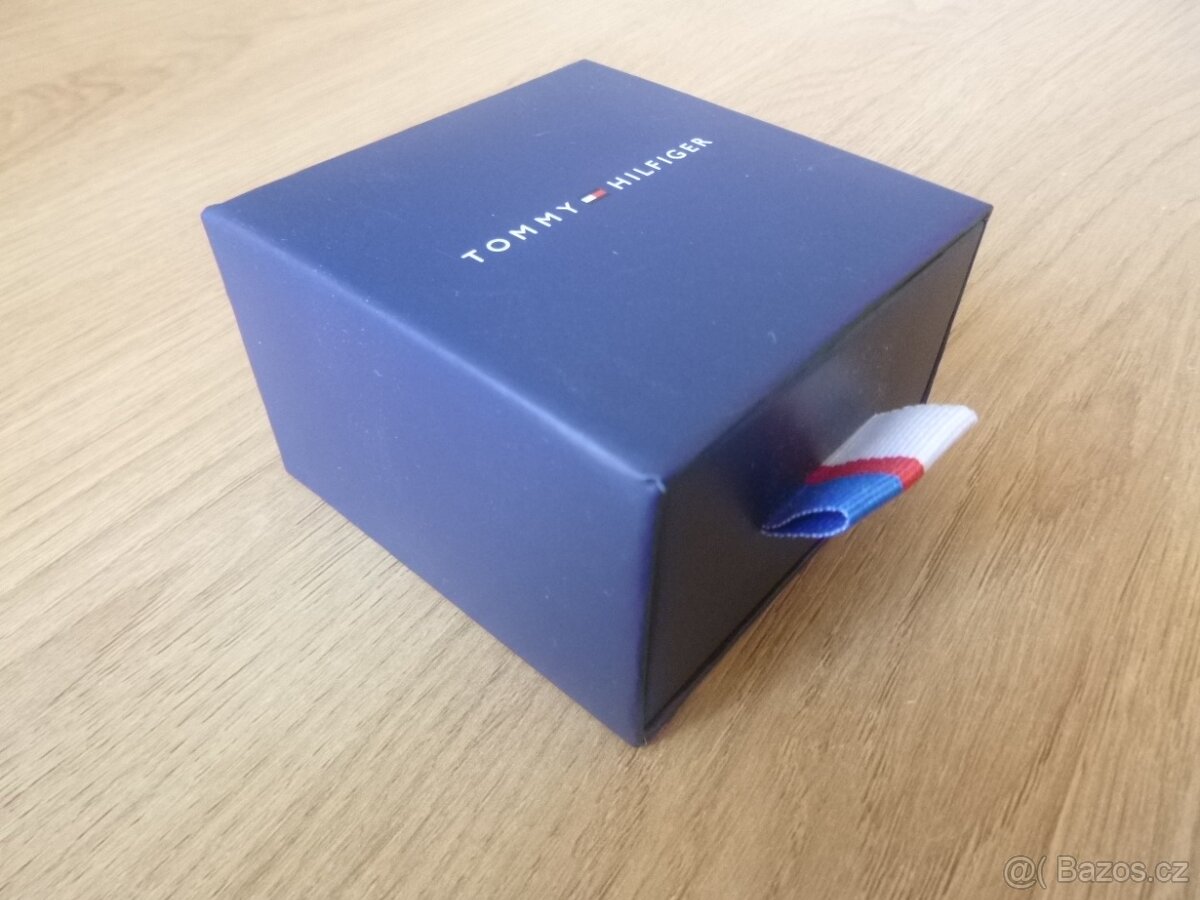 NAUSNICE TOMMY HILFIGER - NOVE - 2