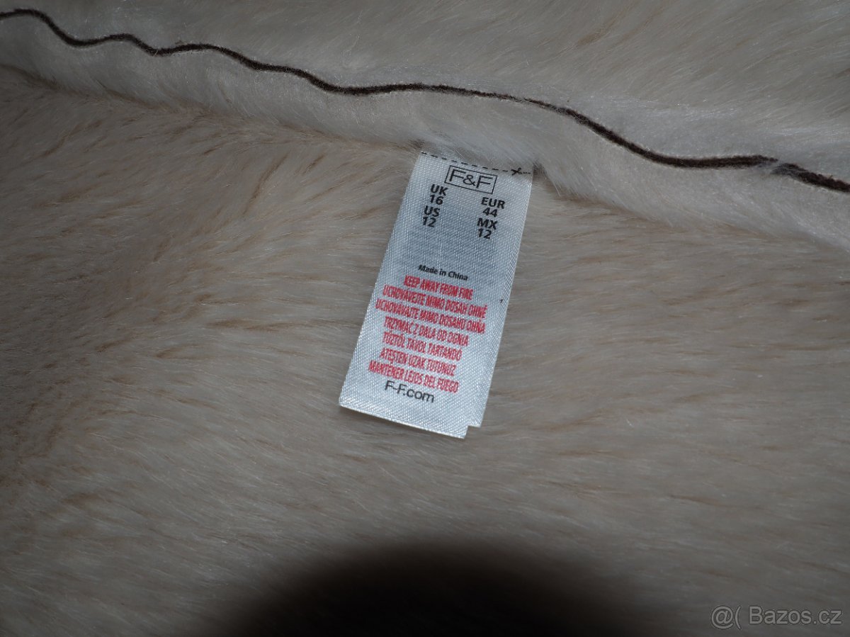 Hnědý kožíšek F&F - 2