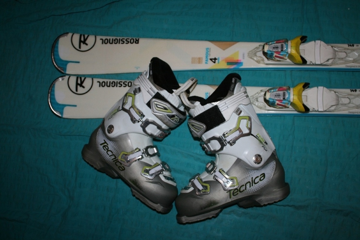 lyže Rossignol famous 149 cm , lyžaky - 2