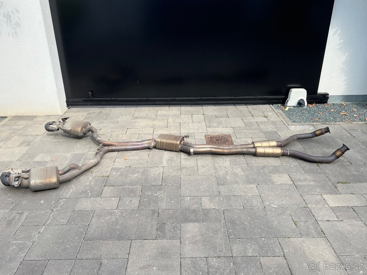 Akrapovič na Audi RS6 C7 - 2