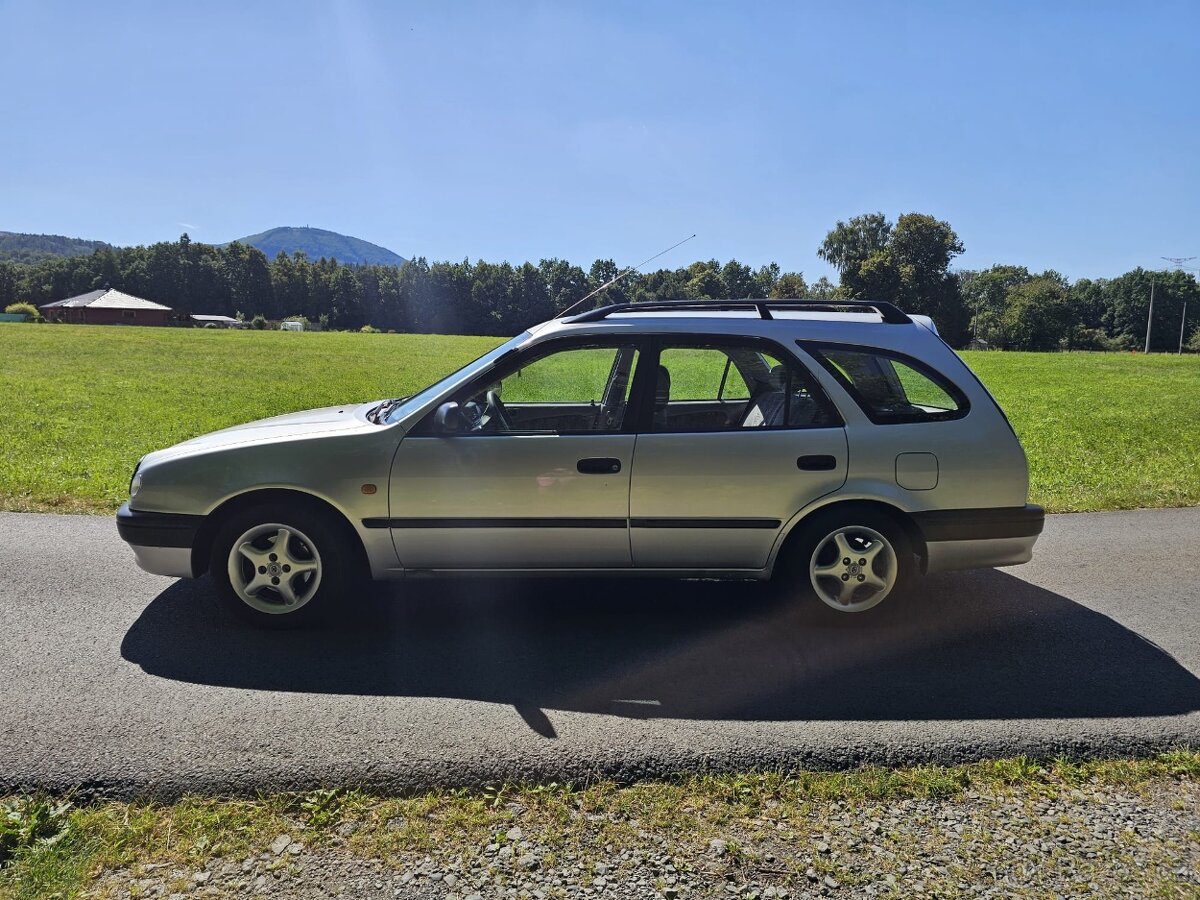 Corolla E11 1.4 1999 Nová STK - 2