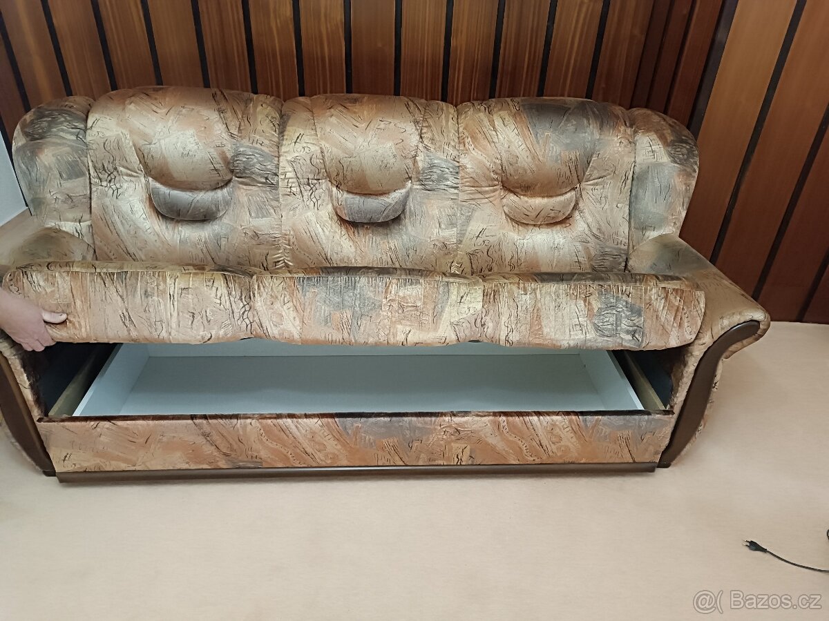 Rozkládací pohovka - 2