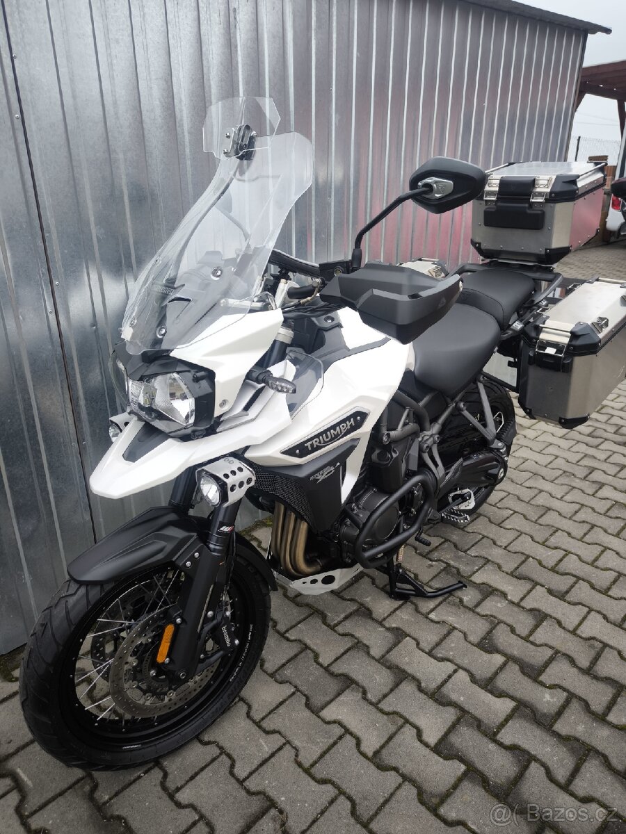 Triumph Tiger 1200 Explorer XCA - 2