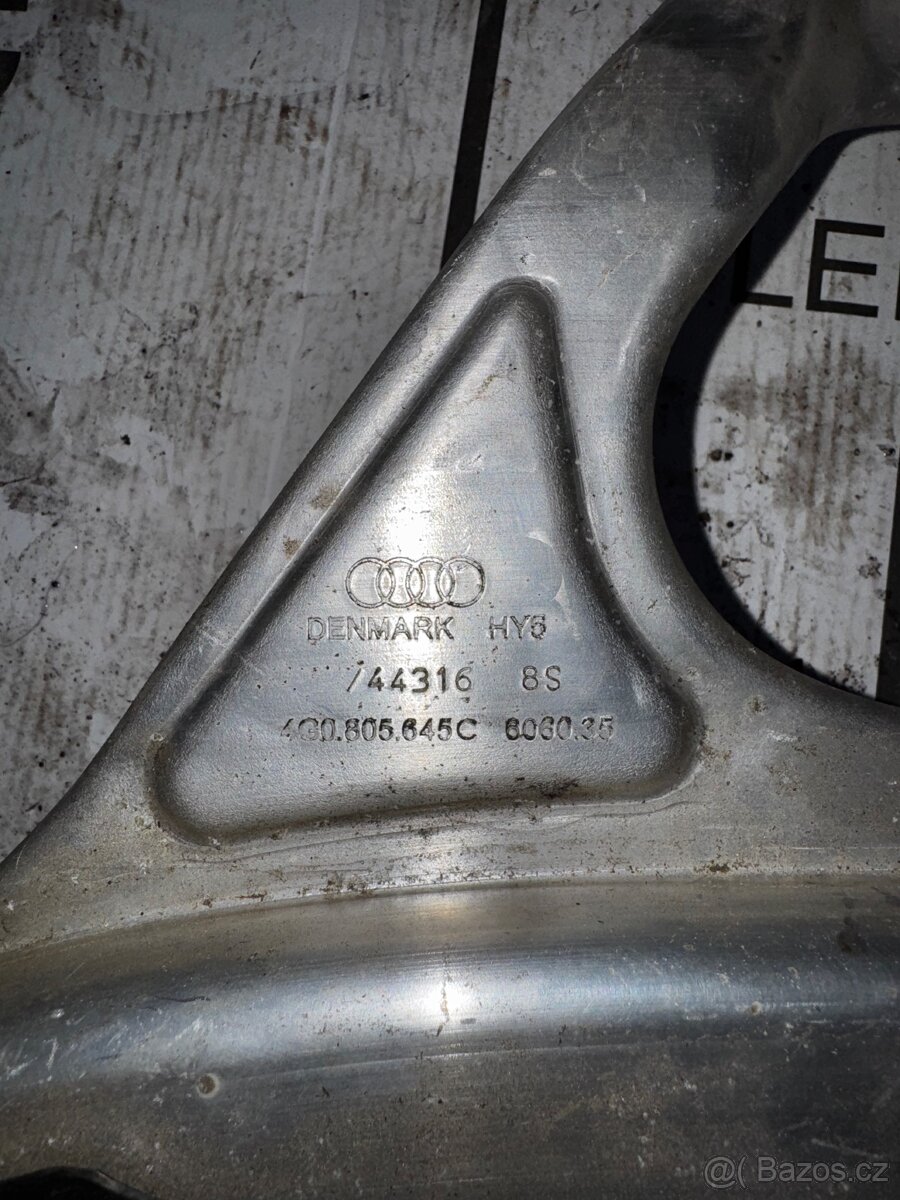 Audi A7 4G / C7 – přední hliníková výztuha nárazníku 4G0 805 - 2