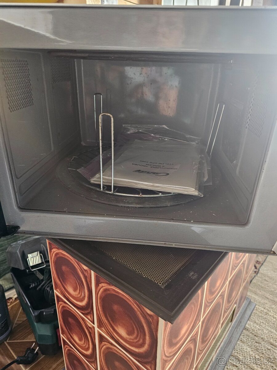 Mikrovlná trouba s grilem - 2