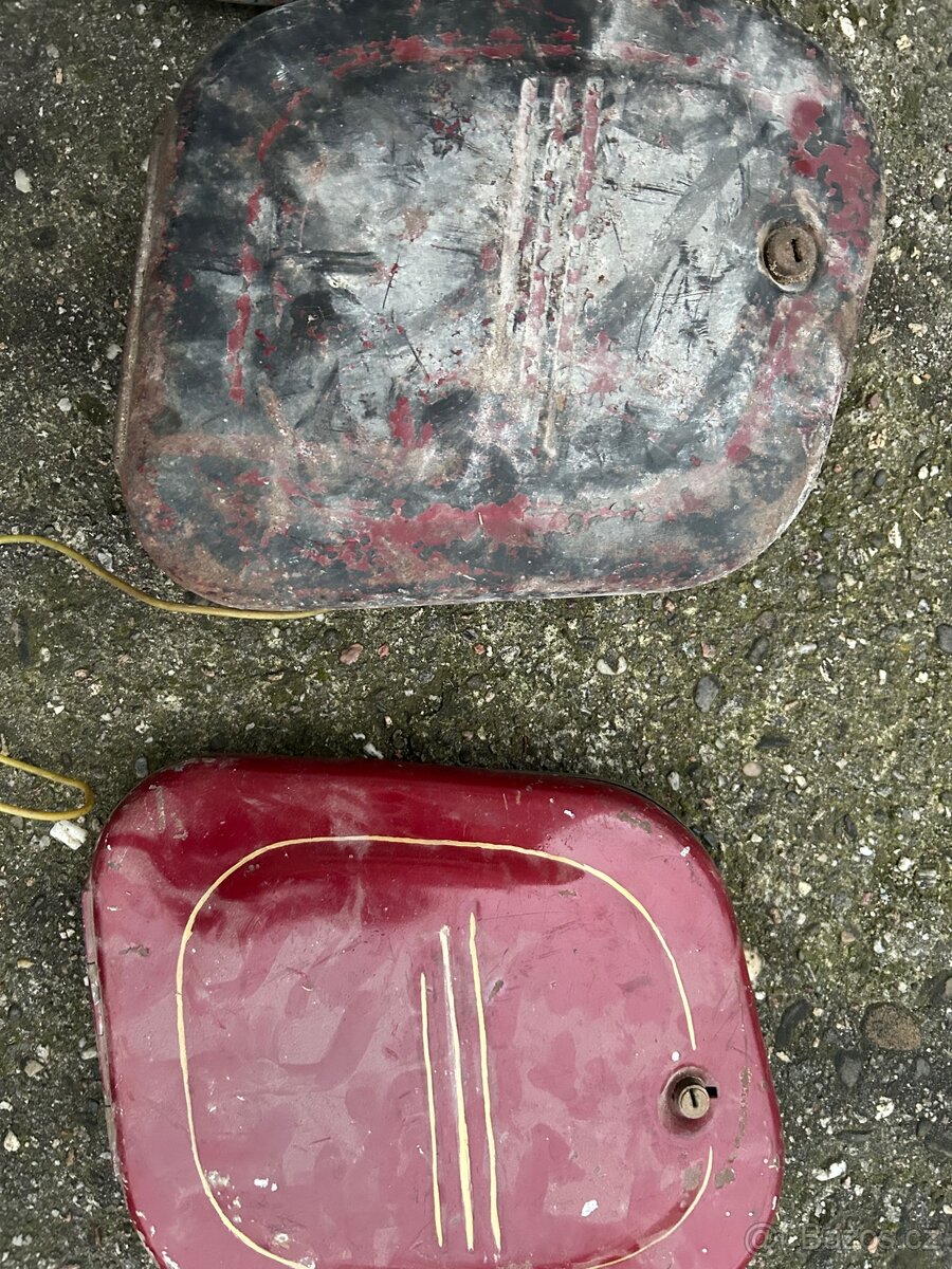 Kastliky Jawa 250 panelka,kývačka - 2